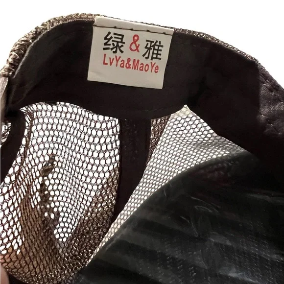 Beautiful Sequin Leaf Design Glam Baseball Cap, Adjustable size - Picture 9 of 9